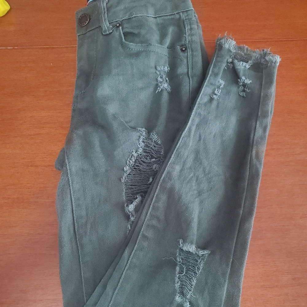 Ripped jeans